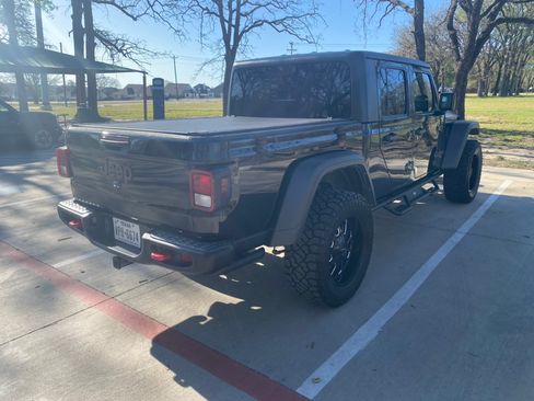 Used 2023 Jeep Gladiator Rubicon image 6