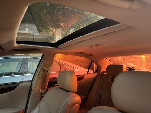 Used 2003 Lexus ES 330 FWD image 11