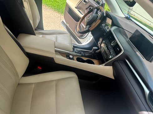 Used 2018 Lexus RX 350L FWD image 8