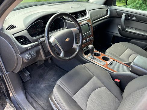 Used 2014 Chevrolet Traverse LT AWD/4WD image 9