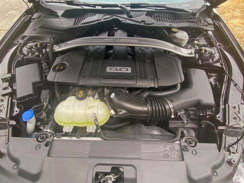Used 2022 Ford Mustang GT Premium w/ Equipment Group 401A RWD image 16
