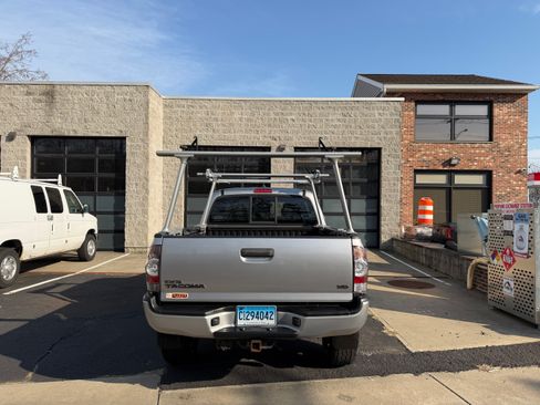 Used 2014 Toyota Tacoma 4x4 Double Cab w/ TRD Sport Package image 10