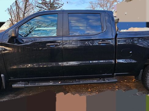 Used 2019 Chevrolet Silverado 1500 Custom Trail Boss image 4