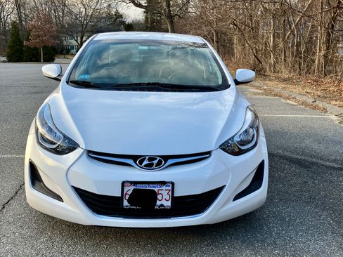Used 2016 Hyundai Elantra SE image 5