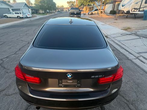 Used 2015 BMW 320i Sedan RWD image 4