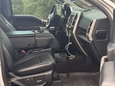 Used 2018 Ford F150 Lariat image 8