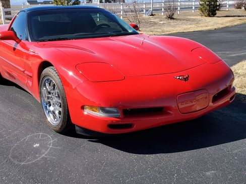 Used 2002 Chevrolet Corvette Coupe w/ Preferred Equipment Group2 image 1