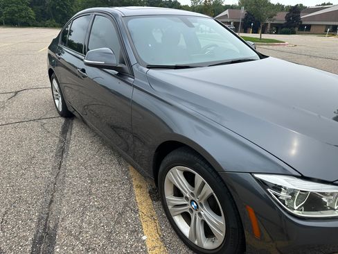 Used 2016 BMW 328i xDrive Sedan AWD/4WD image 4