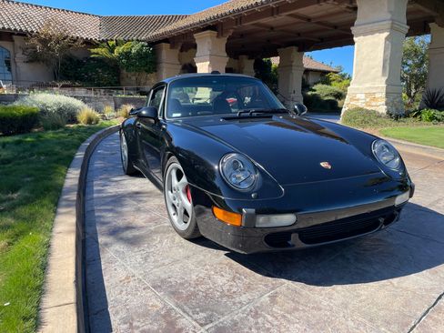 Used 1997 Porsche 911 4 Coupe image 4