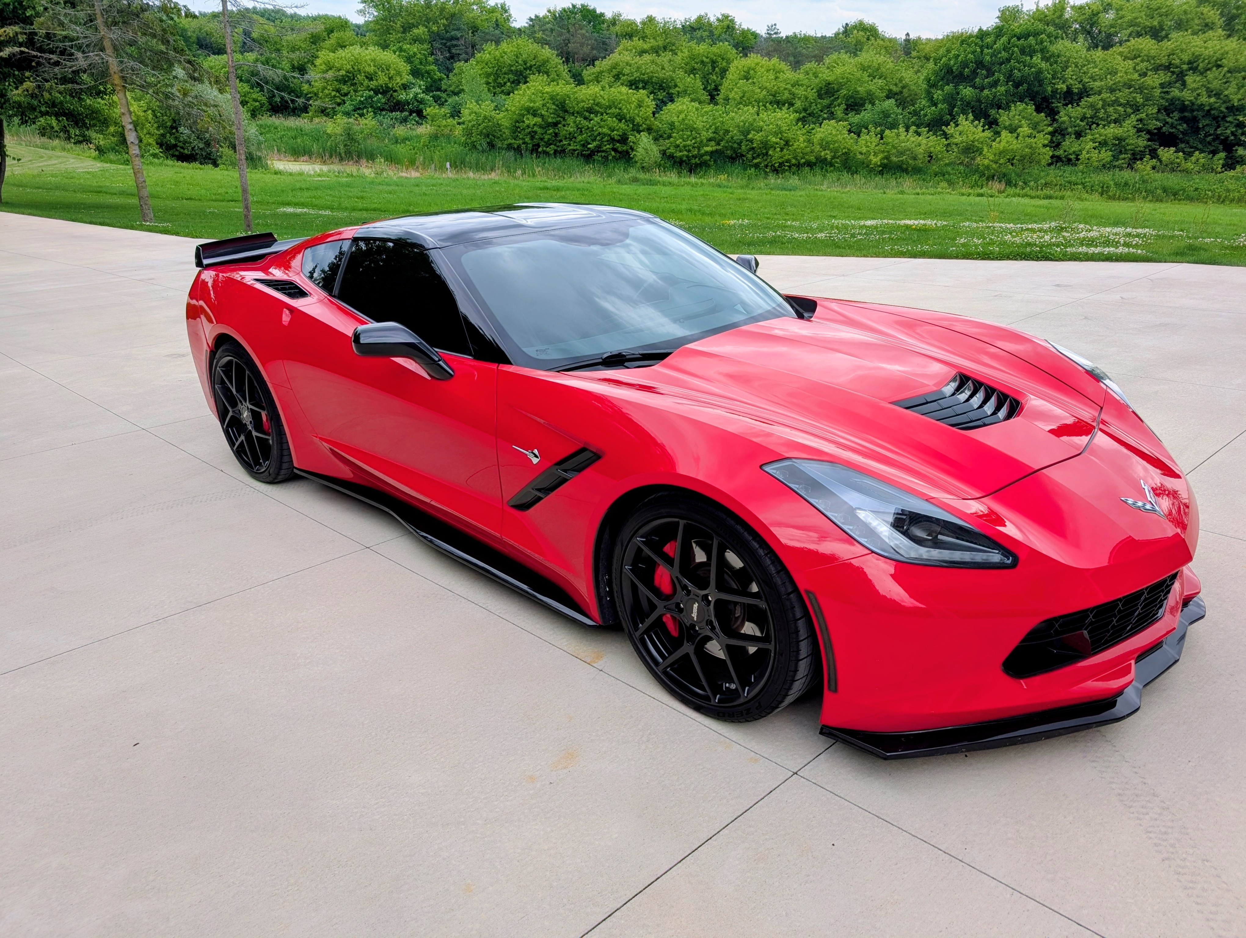 Used 2014 Chevrolet Corvette Stingray Coupe w/ 2LT Preferred Equipment Group RWD image 2