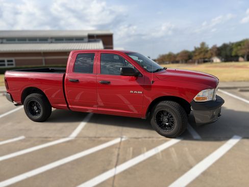 Used 2010 Dodge Ram 1500 Truck ST RWD image 1