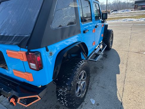 Used 2017 Jeep Wrangler Unlimited Sport w/ Quick Order Package 24S image 2