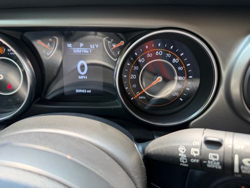 Used 2021 Jeep Wrangler Unlimited Sport AWD/4WD image 24