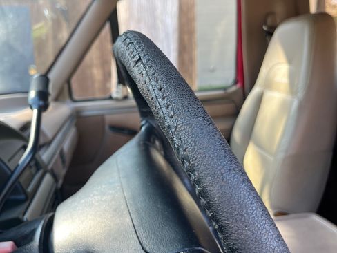 Used 1994 Ford Bronco XL image 13