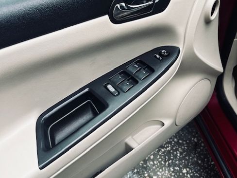 Used 2006 Chevrolet Impala SS image 19