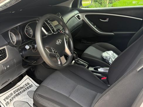 Used 2014 Hyundai Elantra GT FWD image 6