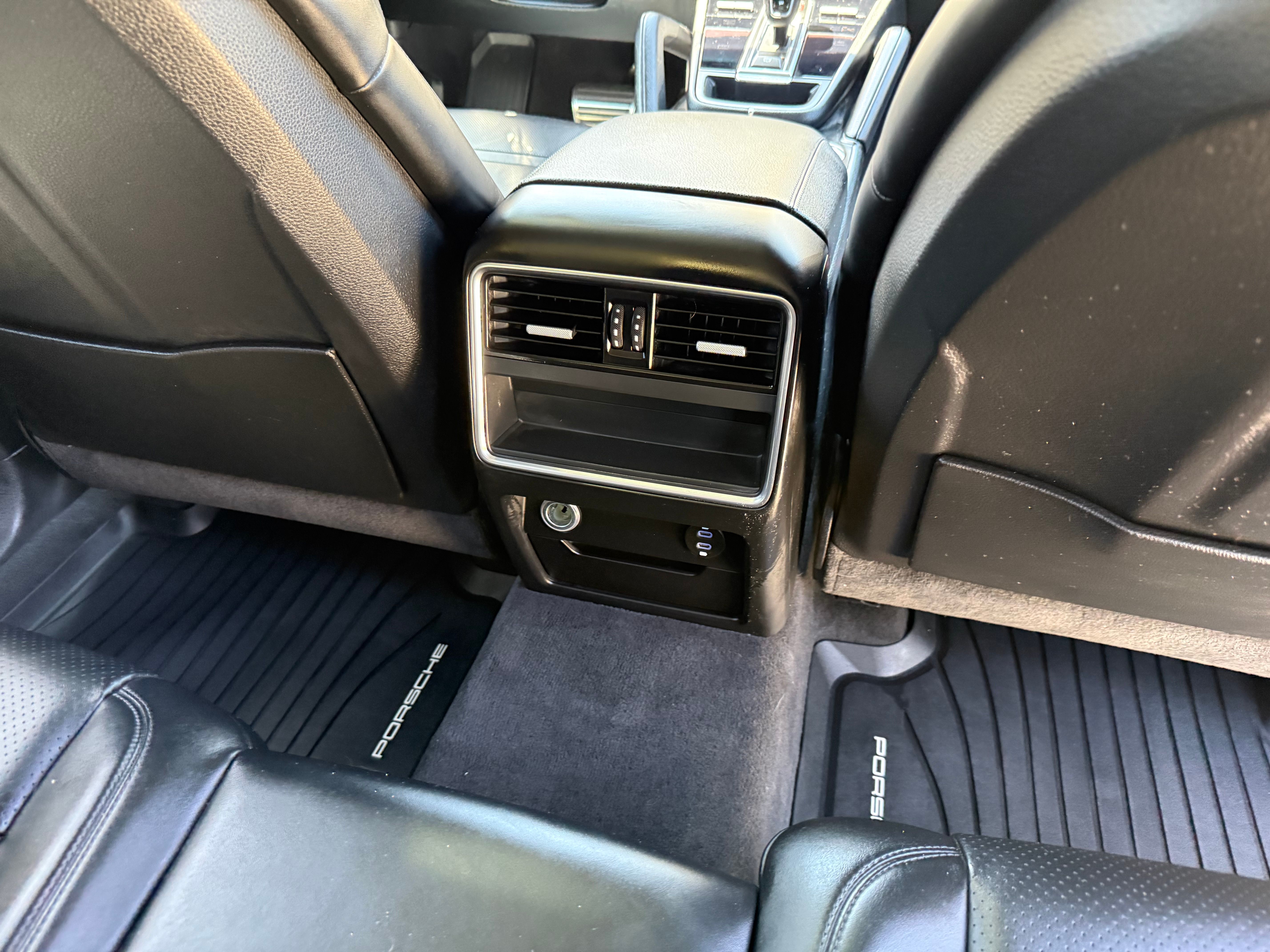 Used 2021 Porsche Cayenne S AWD/4WD image 11