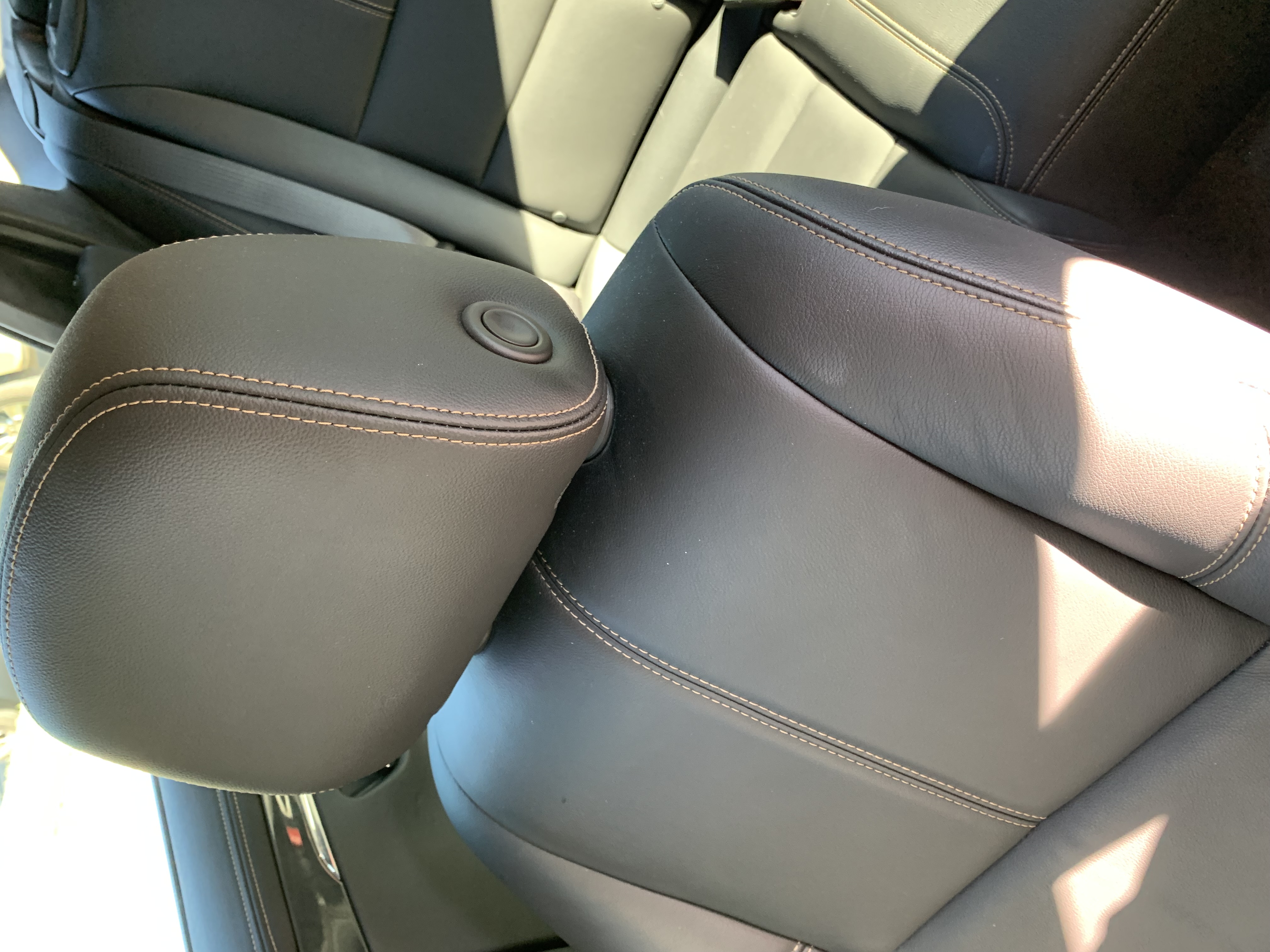 Used 2019 Chevrolet Impala LT w/ LT Leather Package FWD image 16