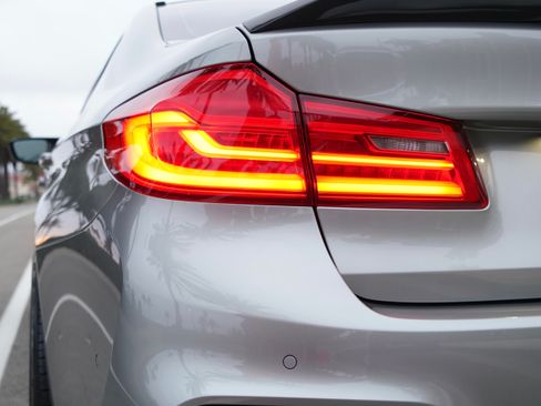 Used 2020 BMW M5 w/ Executive Package AWD/4WD image 4