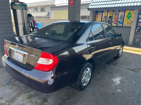 Used 2002 Toyota Camry SE FWD image 9