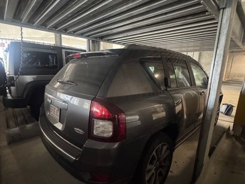 Used 2016 Jeep Compass High Altitude AWD/4WD image 2