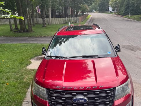 Used 2016 Ford Explorer Sport w/ Equipment Group 401A AWD/4WD image 6