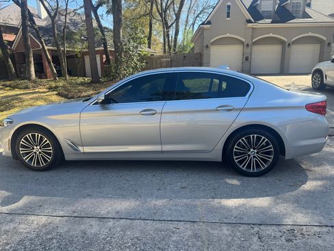 Used 2019 BMW 540i w/ Convenience Package image 6