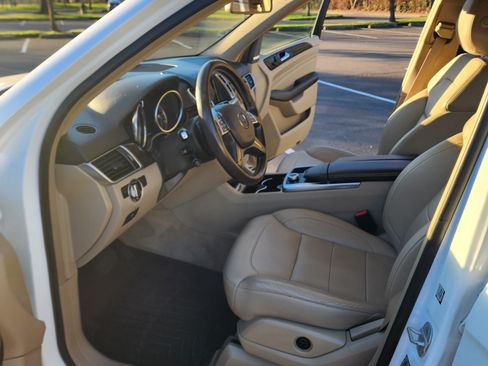 Used 2015 Mercedes-Benz ML 350 4MATIC image 12