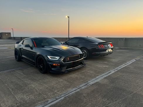 Used 2015 Ford Mustang GT Premium w/ Equipment Group 401A image 11