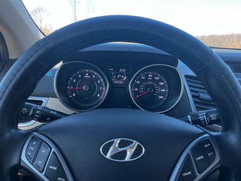 Used 2016 Hyundai Elantra Value Edition image 6