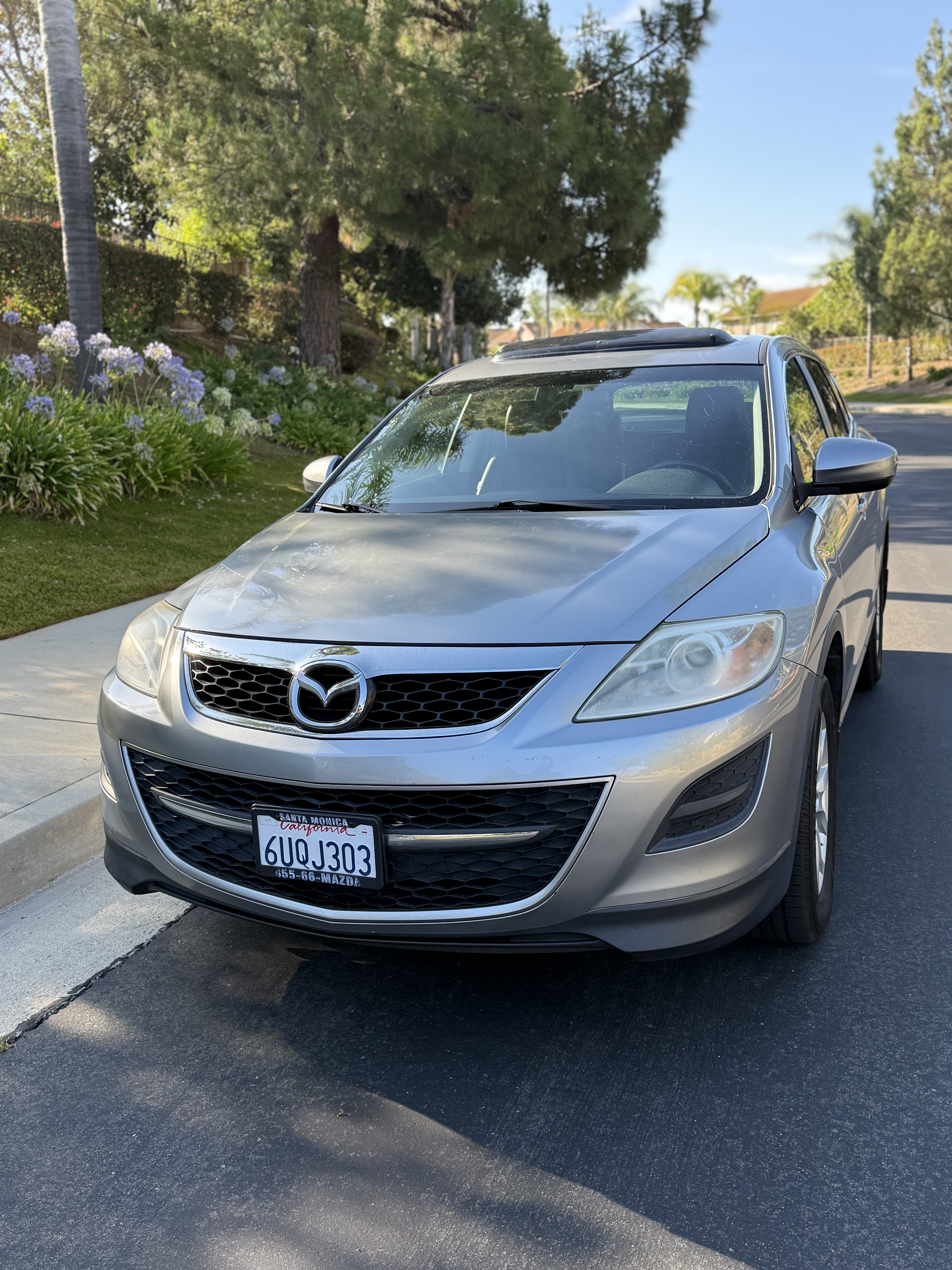 Used 2011 MAZDA CX-9 Touring w/ Moonroof & Bose Audio Pkg FWD image 4