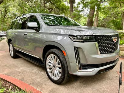Used 2023 Cadillac Escalade ESV Luxury