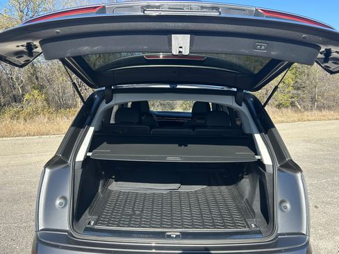 Used 2020 Audi Q7 3.0T Prestige w/ Prestige Package image 22