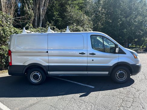 Used 2015 Ford Transit 150 130 Low Roof image 9