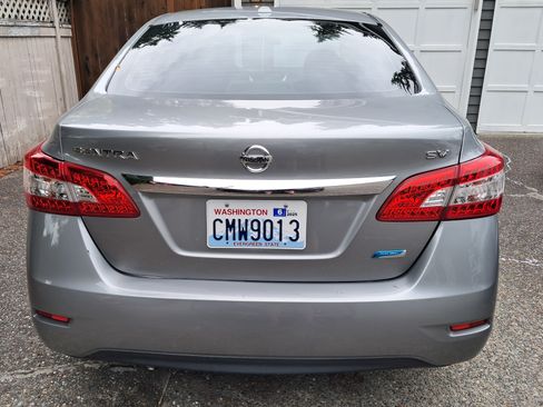 Used 2014 Nissan Sentra SV w/ SV Driver Package image 9