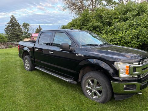 Used 2018 Ford F150 XLT w/ Equipment Group 302A Luxury AWD/4WD image 2
