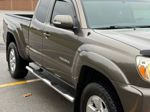 Used 2015 Toyota Tacoma TRD Pro image 4