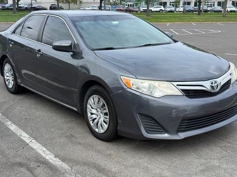 Used 2012 Toyota Camry LE FWD image 1