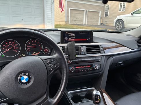 Used 2015 BMW 320i xDrive Sedan image 14
