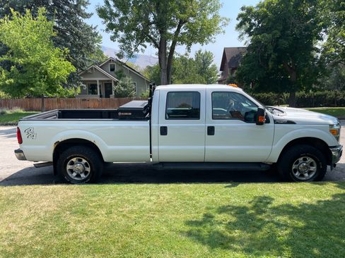 Used 2015 Ford F250 XL w/ Power Equipment Group AWD/4WD image 6