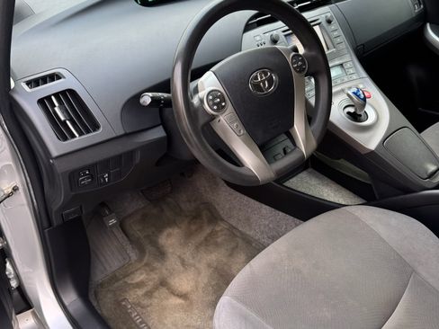 Used 2013 Toyota Prius Three FWD image 5