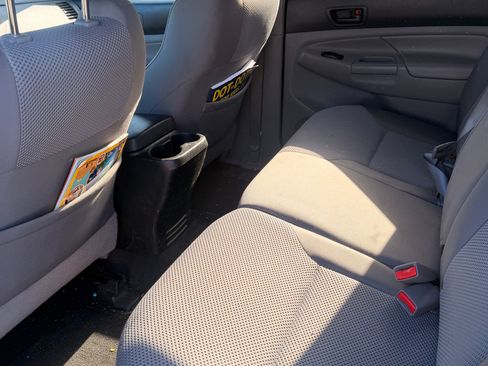 Used 2013 Toyota Tacoma PreRunner w/ TRD Off-Road Pkg image 4