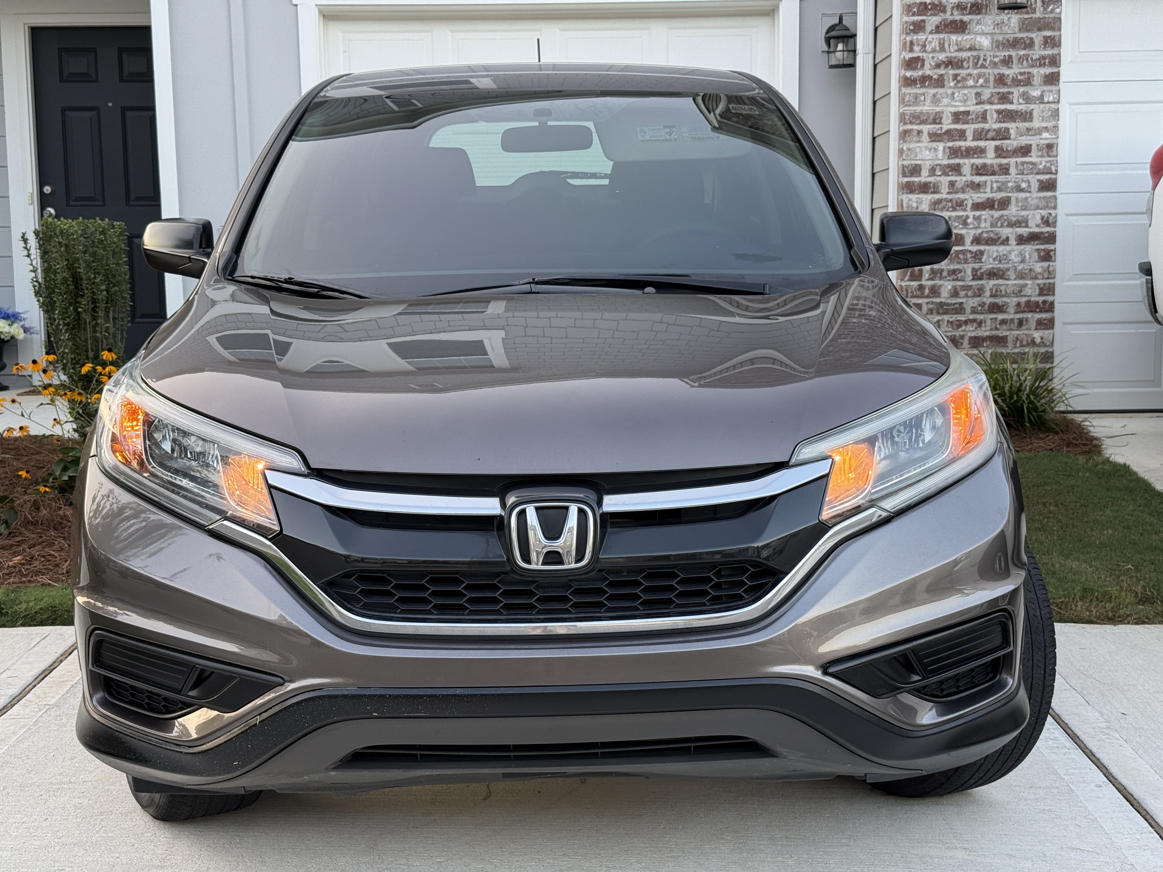 Used 2015 Honda CR-V LX image 2