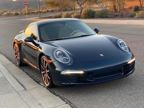 Used 2014 Porsche 911 Carrera image 2