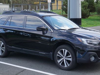 Used 2019 Subaru Outback 2.5i Limited w/ Popular Package #2