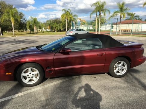 Used 2001 Pontiac Firebird Convertible image 1