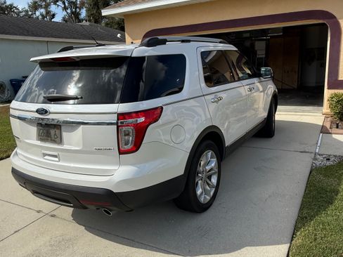Used 2015 Ford Explorer Limited w/ Equipment Group 301A image 8