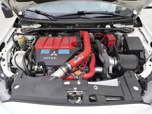 Used 2010 Mitsubishi Lancer Evolution GSR image 6