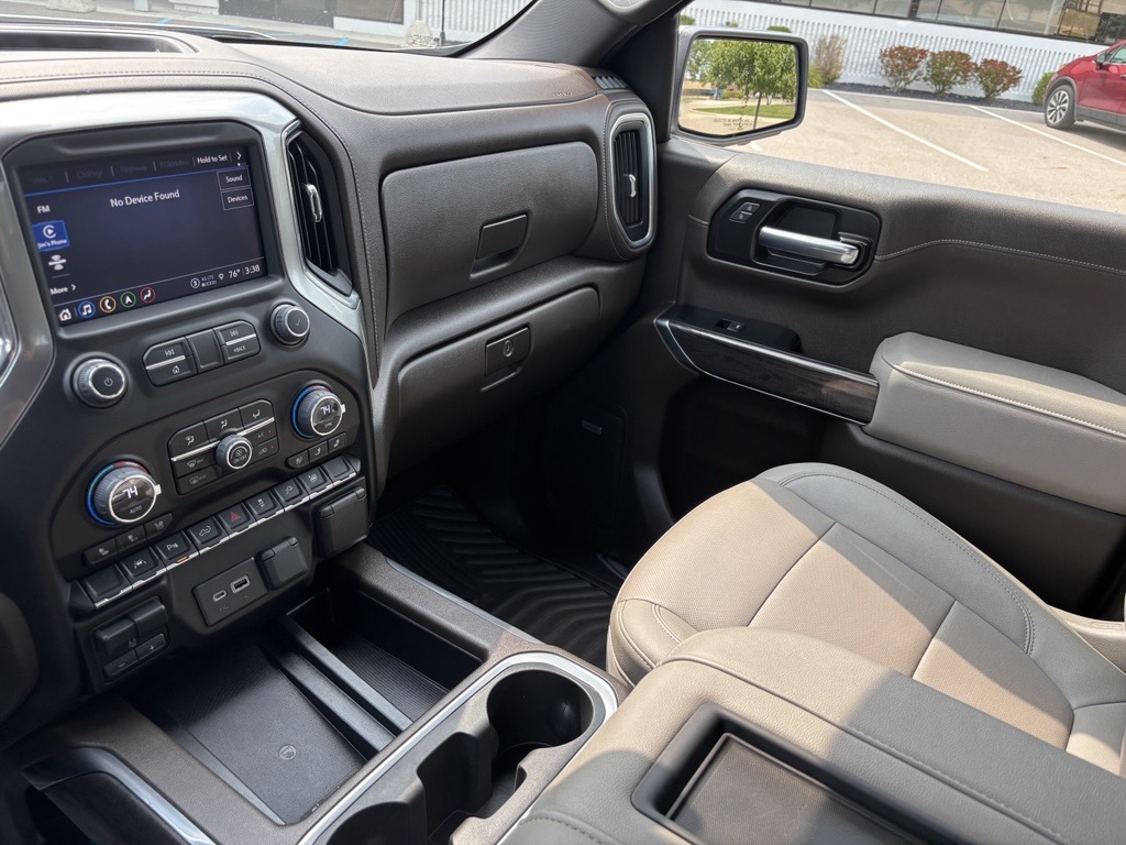 Used 2022 Chevrolet Silverado 1500 LTZ w/ LTZ Premium Package AWD/4WD image 13