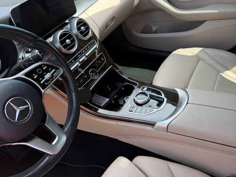Used 2019 Mercedes-Benz C 300 4MATIC Sedan image 10